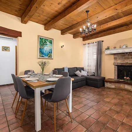Vakantiehuis Gorgeous In With Kitchen *