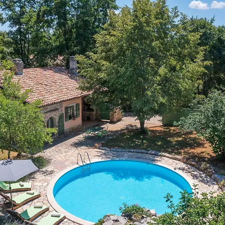 Vakantiehuis Gorgeous In With Kitchen Pazin